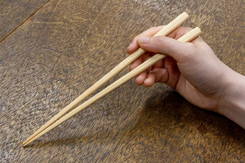 〈カンナで削ろう！お箸作り教室〉 道具を大切に使う暮らしをモノ作りから