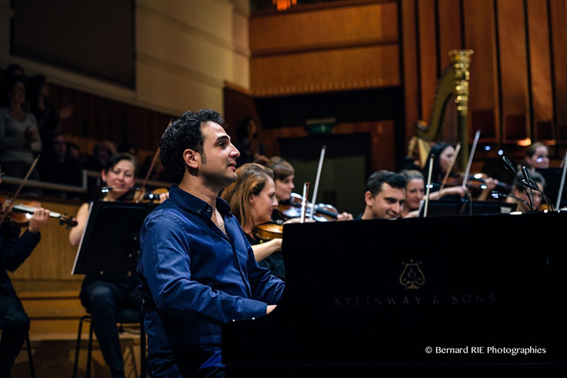 アヴィシャイ・コーエントリオ with 17ストリングス