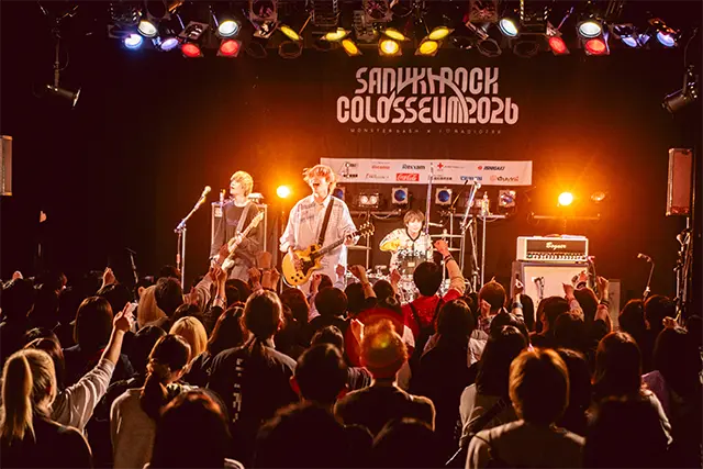 the paddlesが出演するSANUKI ROCK COLOSSEUM 2026のライブシーン