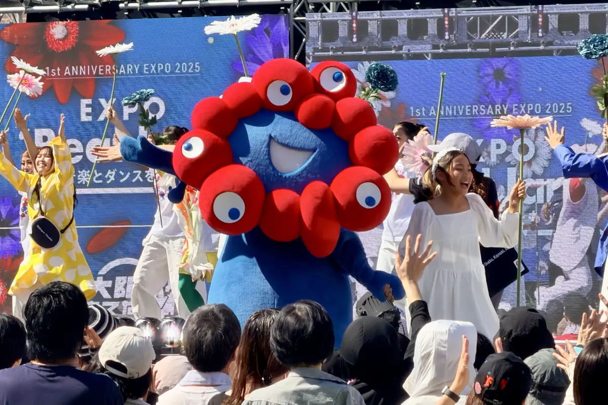 USJで“大阪・関西万博閉幕1周年イベント”開催！ コブクロ、ミャクミャク、吉村知事らに約3500人が熱狂